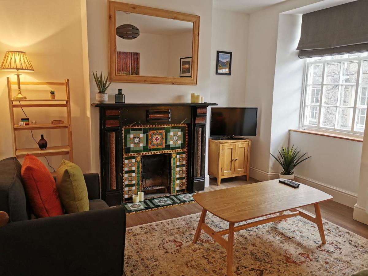 Eldon Row - Stylish Character Apartments - Central Location 1 & 2 Bed Available Dolgellau Exterior foto
