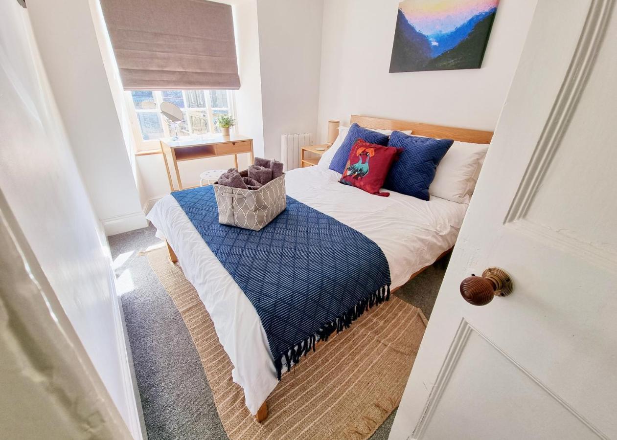 Eldon Row - Stylish Character Apartments - Central Location 1 & 2 Bed Available Dolgellau Exterior foto