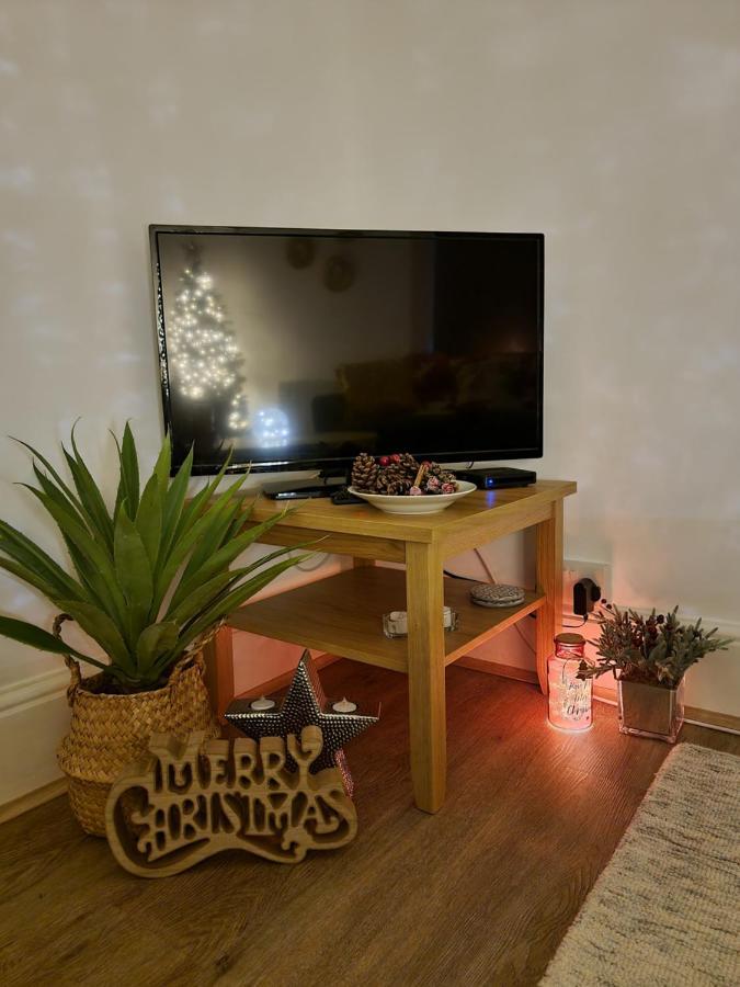 Eldon Row - Stylish Character Apartments - Central Location 1 & 2 Bed Available Dolgellau Exterior foto